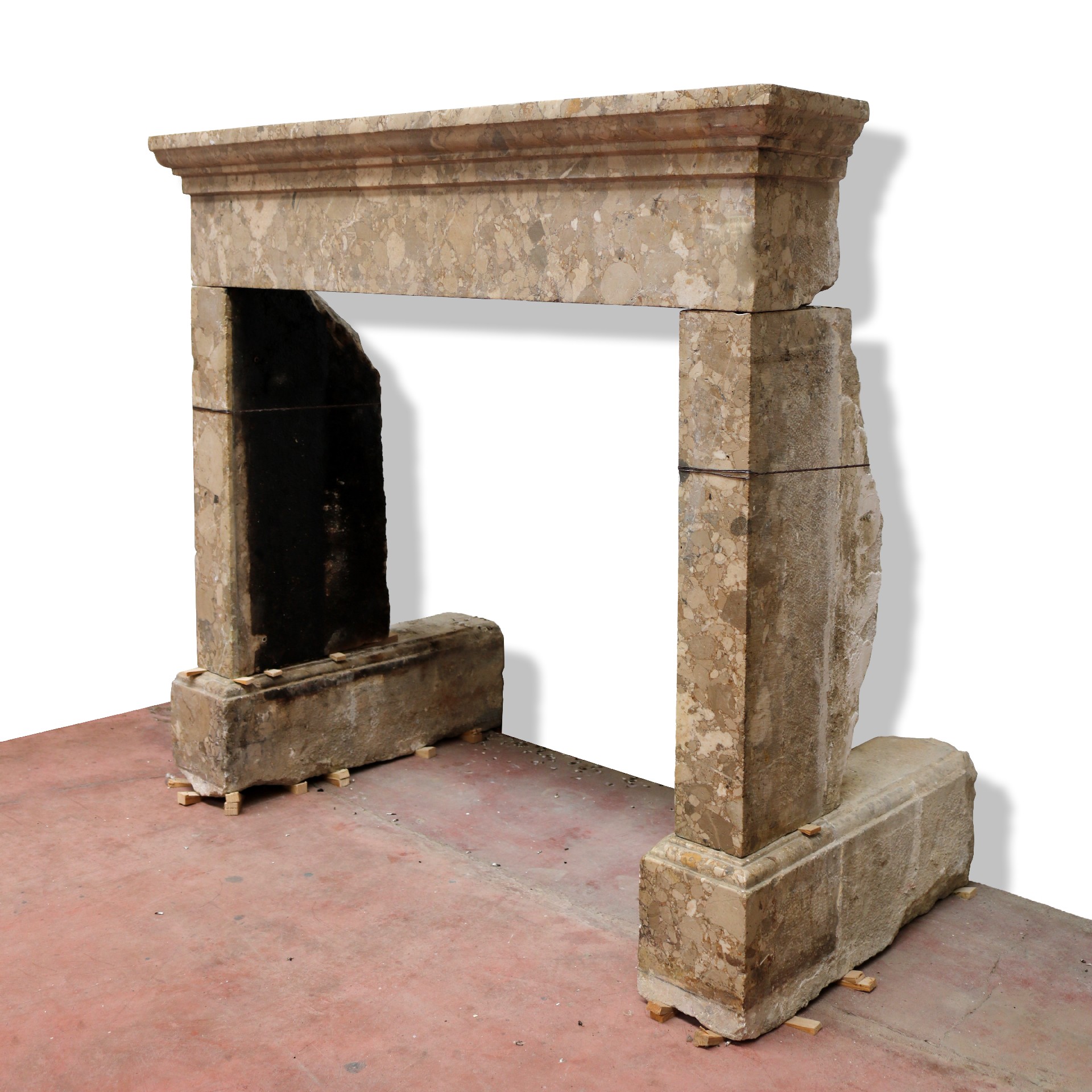 Ancient stone fireplace, cm 132x120 h. Early 1900s. - 1