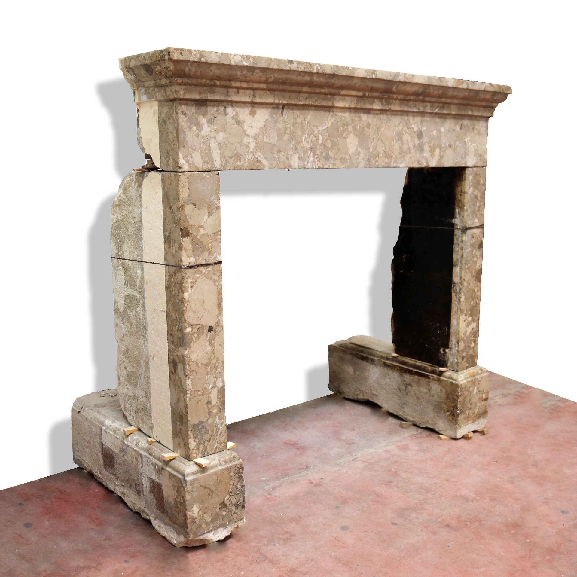 Ancient stone fireplace, cm 132x120 h. Early 1900s. - 1