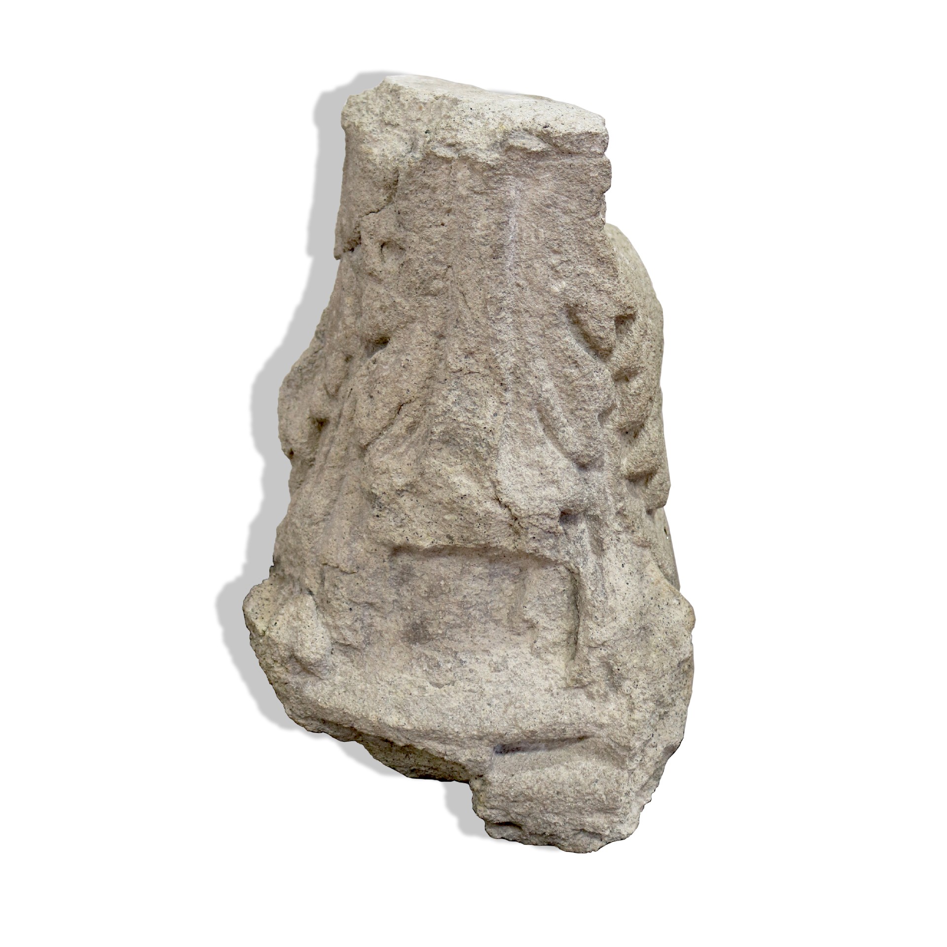 Antico capitello in pietra  - 1