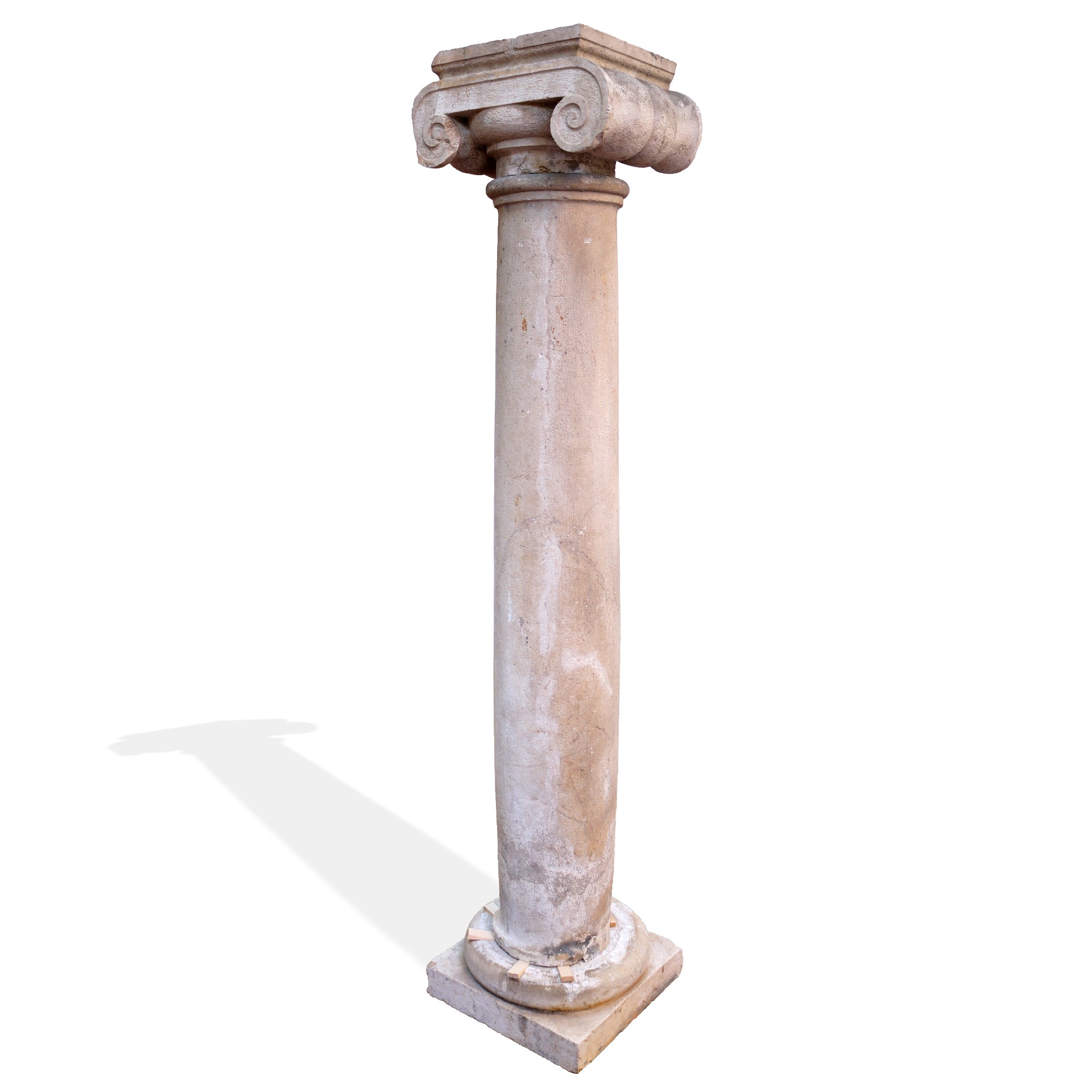 Four stone columns. - 1