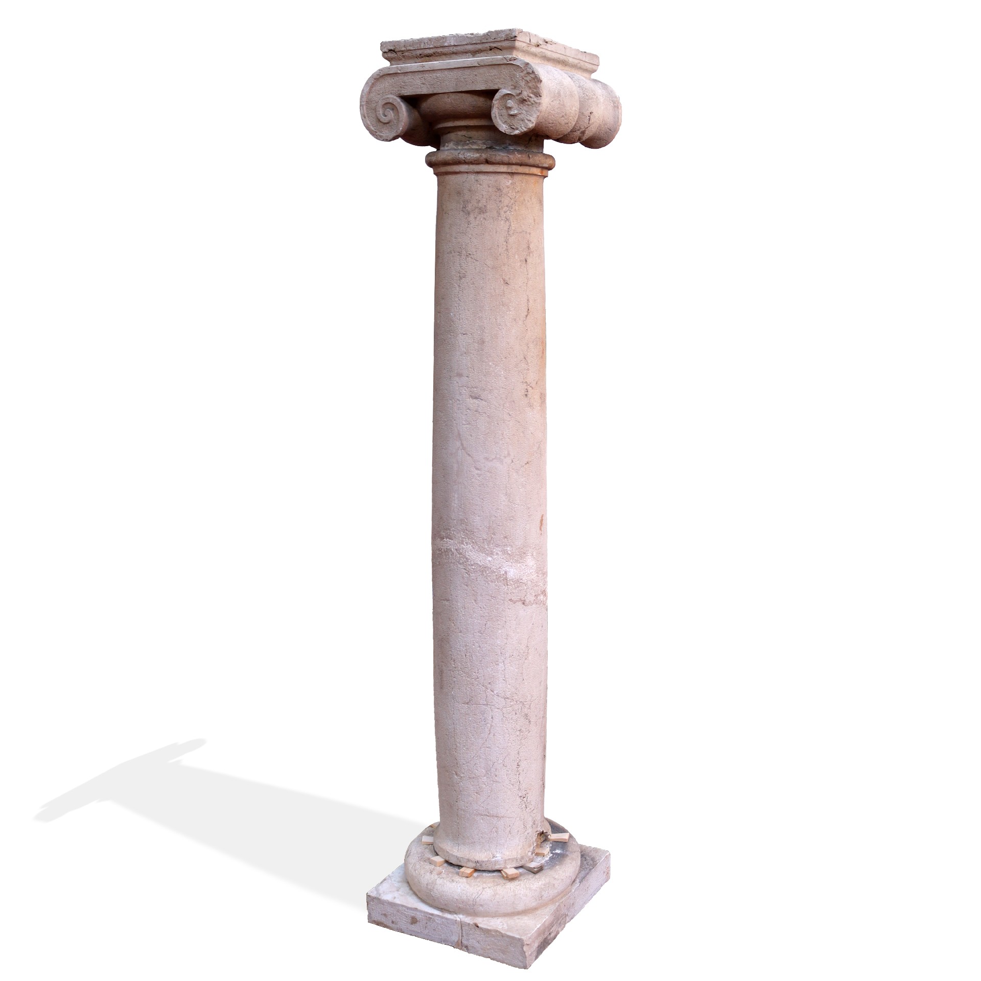 Four stone columns. - 1