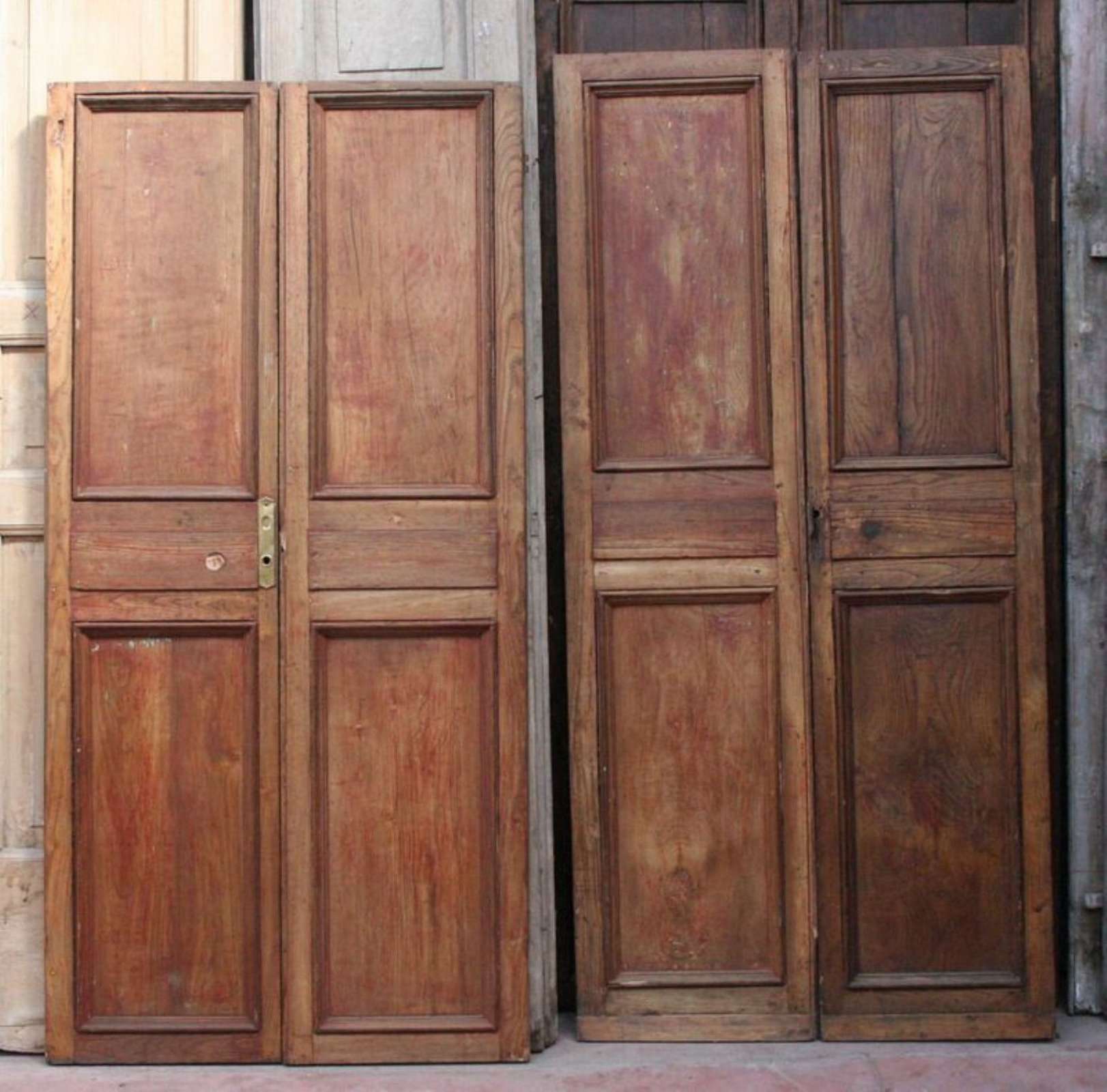 Coppia di antiche porte in legno. Epoca 1800. - Porte in Legno - Porte Antiche - Prodotti - Antichità Fiorillo