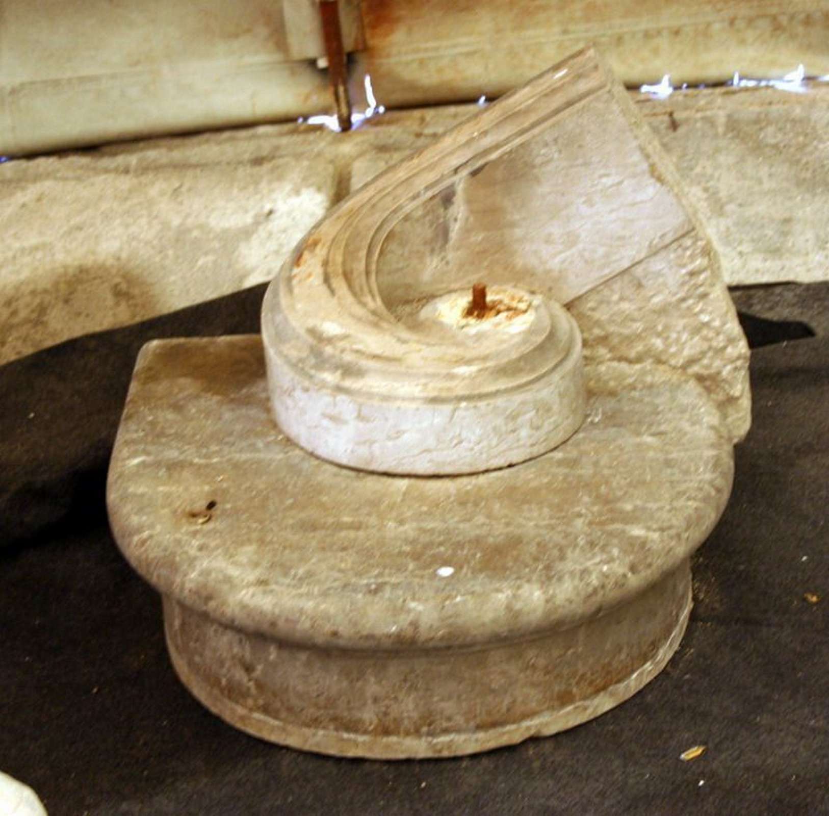 Antico caposcala in marmo - Scale Antiche - Architettura - Prodotti - Antichità Fiorillo
